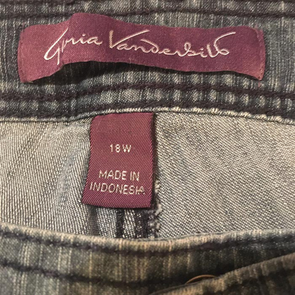 Denim Flowered Capris - Picture 3 of 3